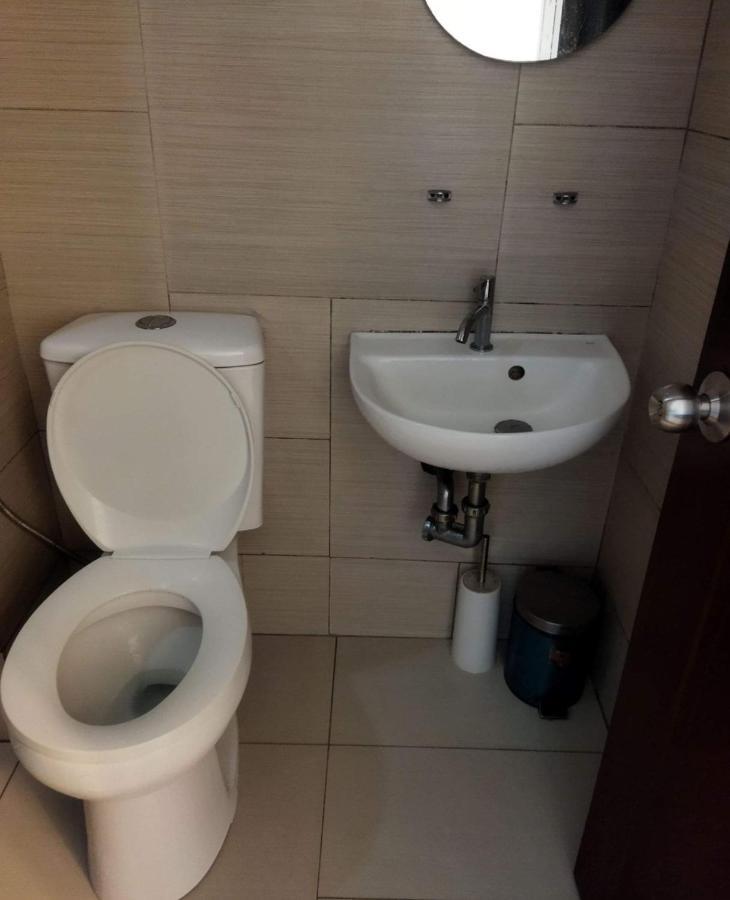Room In Alabang Manila Eksteriør billede