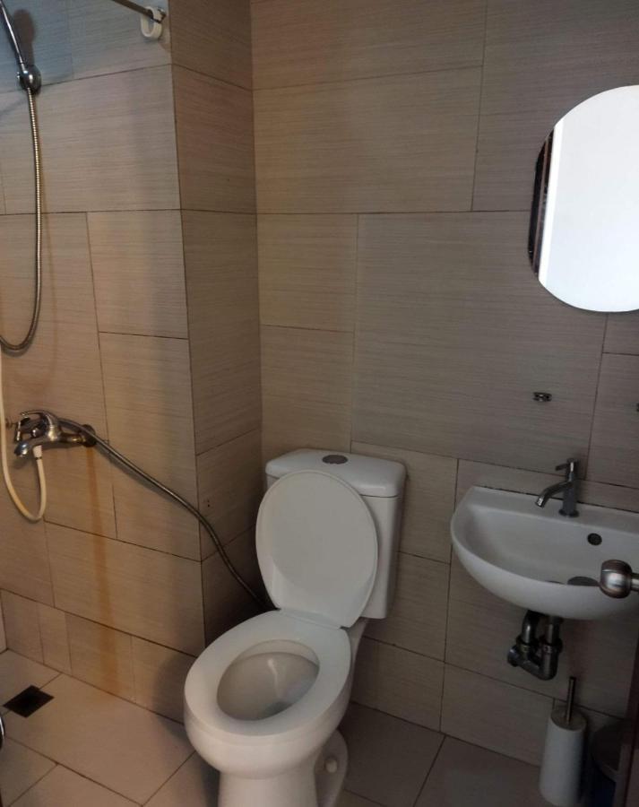 Room In Alabang Manila Eksteriør billede